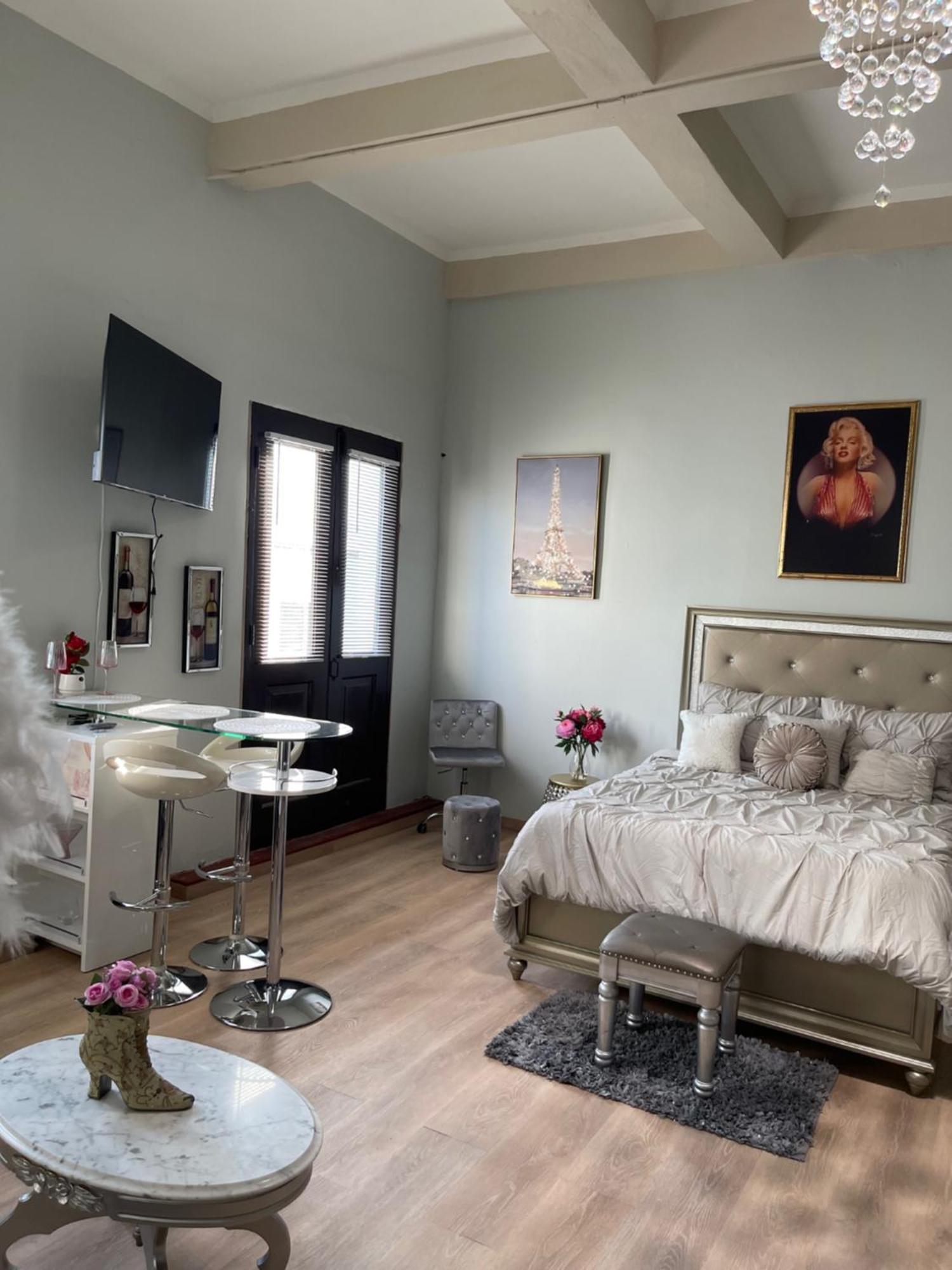 Apartamento The Balconies Studio, The Marilyn & The Crystal At Casa Of Essence In Old *