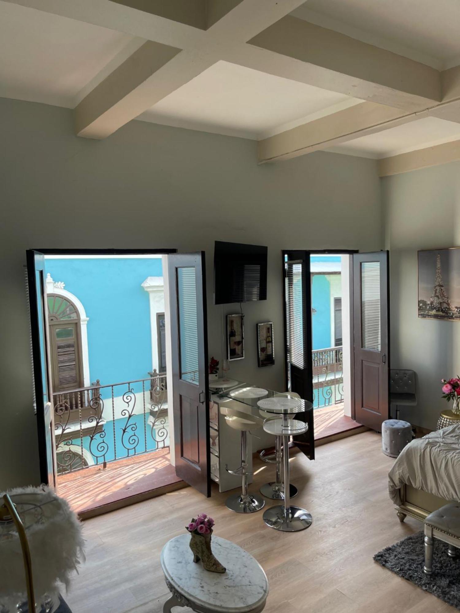 The Balconies Studio, The Marilyn & The Crystal At Casa Of Essence In Old * San Juan