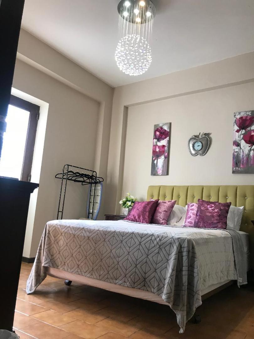 The Balconies Studio, The Marilyn & The Crystal At Casa Of Essence In Old Apartamento
